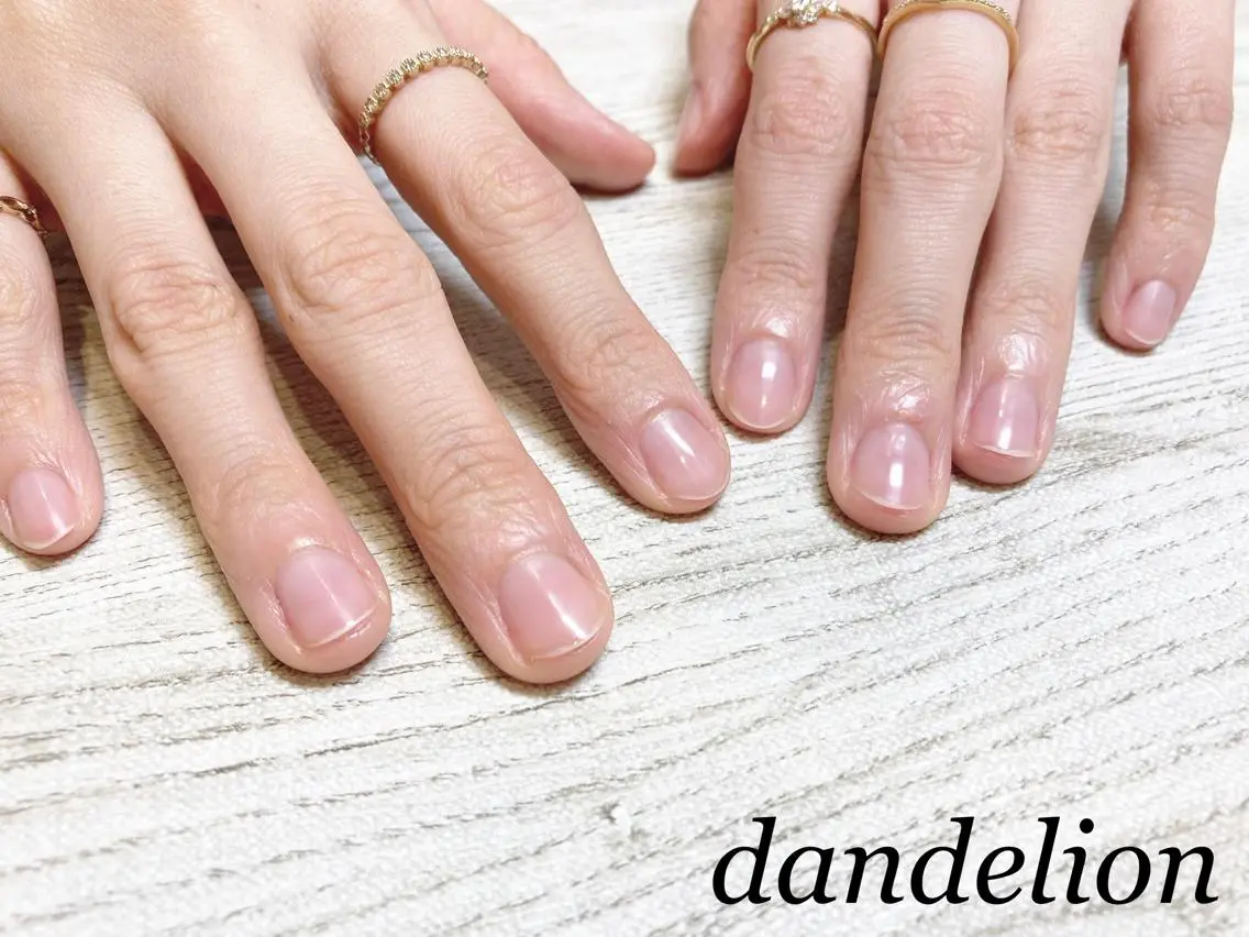ネイル ハンドケア dandelion ダンデライオンのネイルデザイン