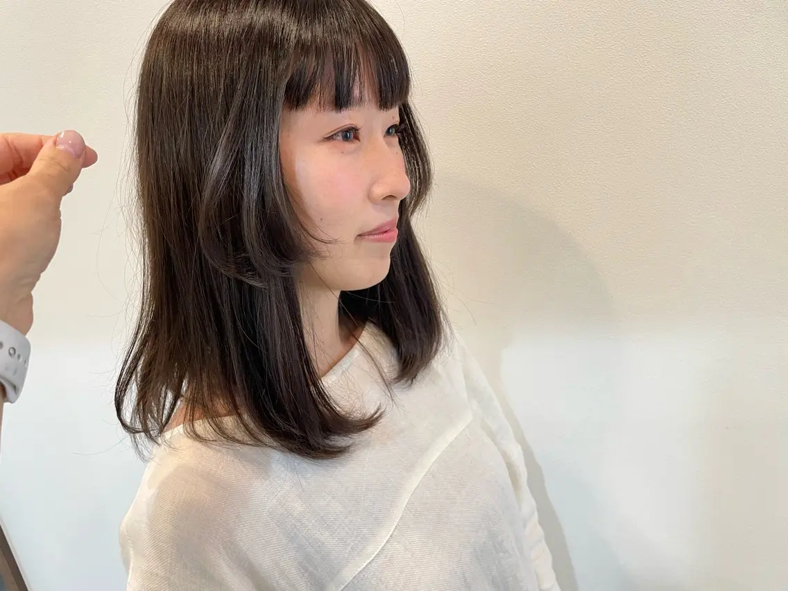ミディアム アッシュ カット ヘアカラー マンツーマン 🌿大野千尋のヘアスタイル