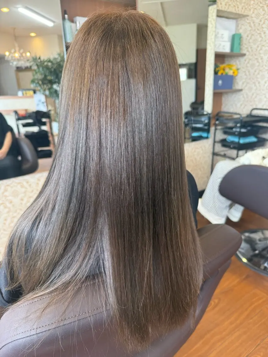 ロング 亀田 耕輔のヘアスタイル