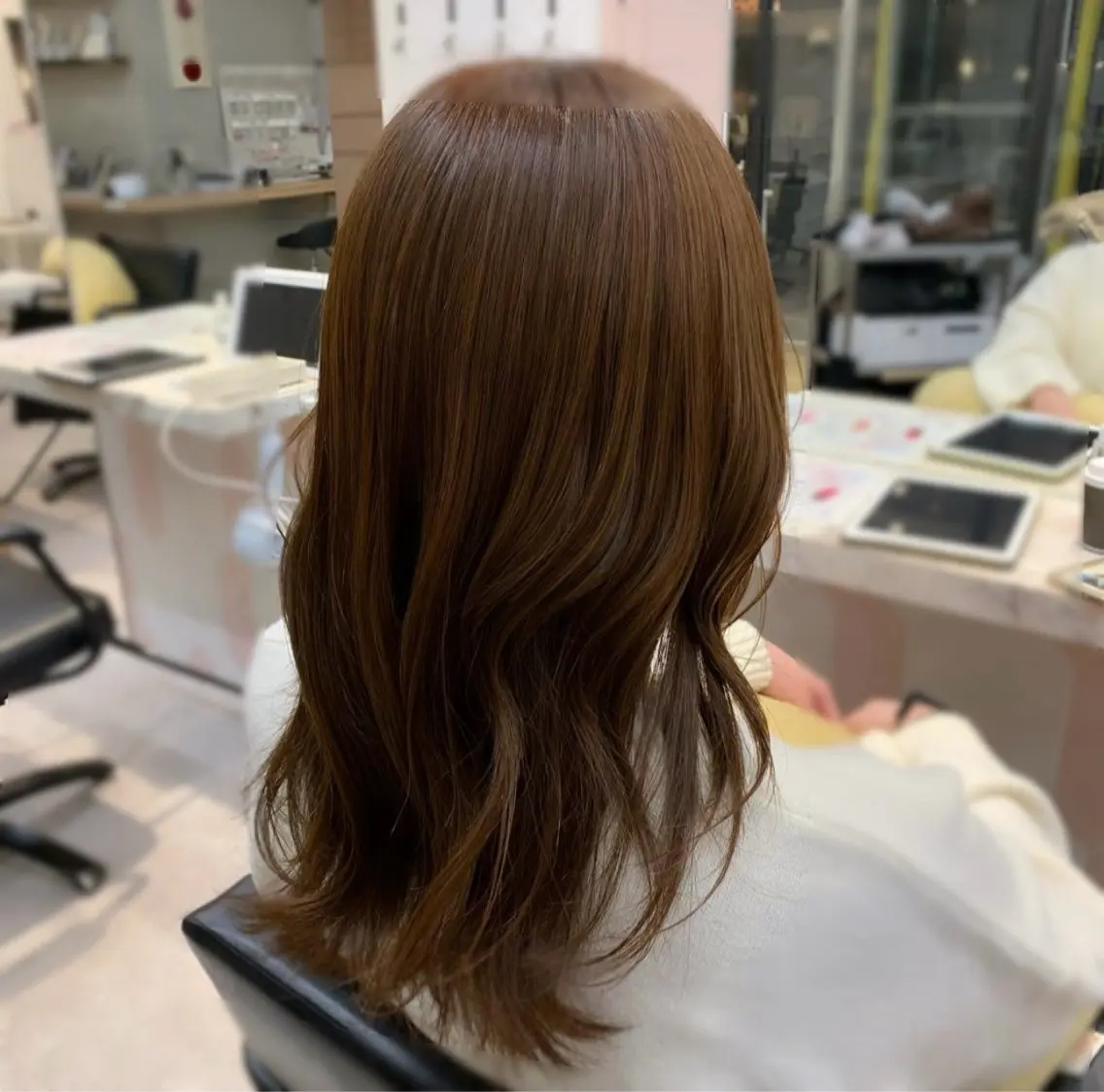セミロング カラー オレンジ 🤍 Yuu🤍のヘアスタイル