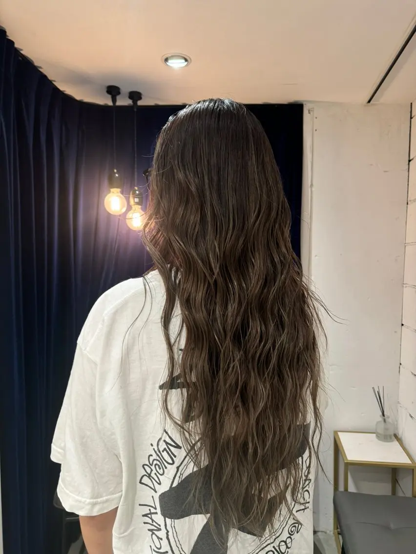 ロング パーマ カット パーマ HARUHI 銀座 美容師౨ৎ⋆˚のヘアスタイル