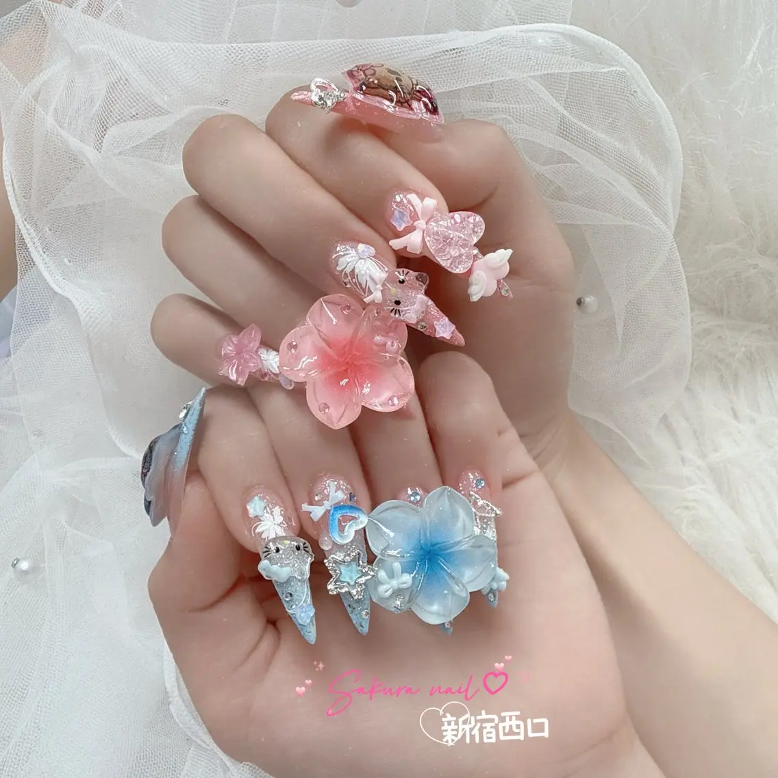 ネイル オーロラネイル クリアネイル フラッシュネイル フレンチネイル ジェルネイル ハンドネイル Sakura Nail Salonのネイルデザイン