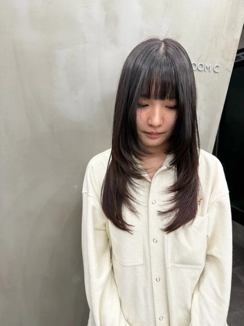 ロング レイヤーカット M CHIHIROのヘアスタイル