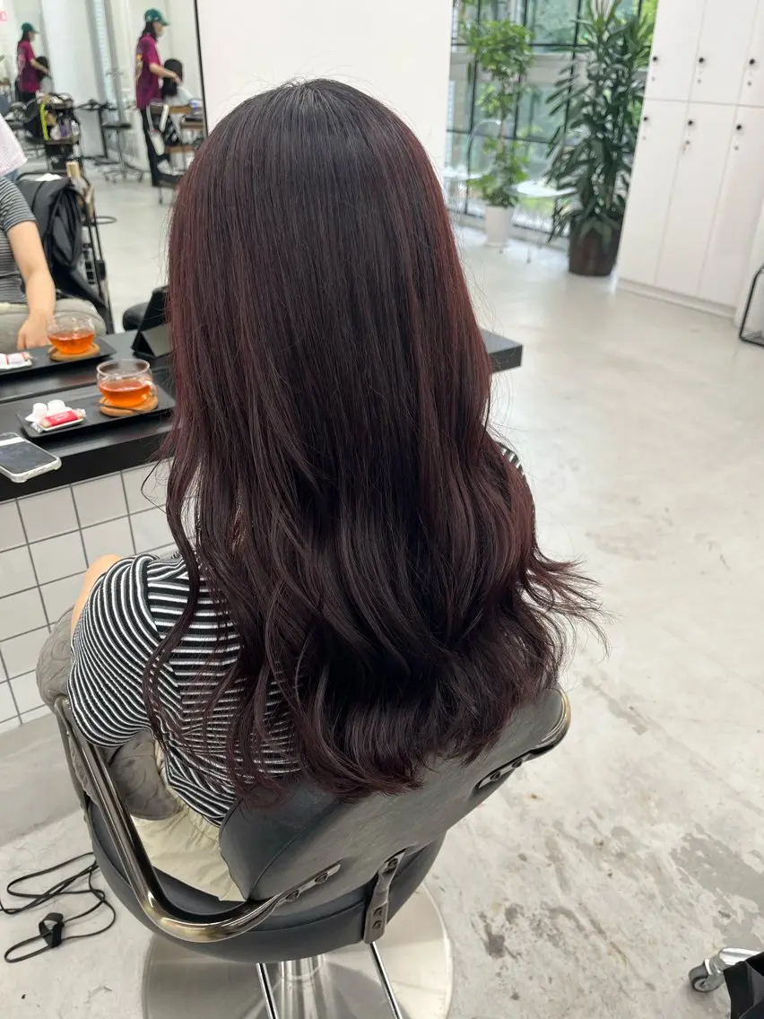 ロング カラー レッドカラー 🫧‪Ameri🫧 Emma ecoleのヘアスタイル