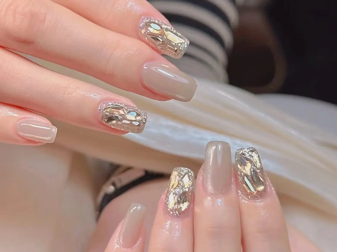 ネイル フットネイル ジェルネイル マグネットネイル 持ち込み オフィスネイル ハンドネイル Venus nail チップ長さだし専門店のネイルデザイン