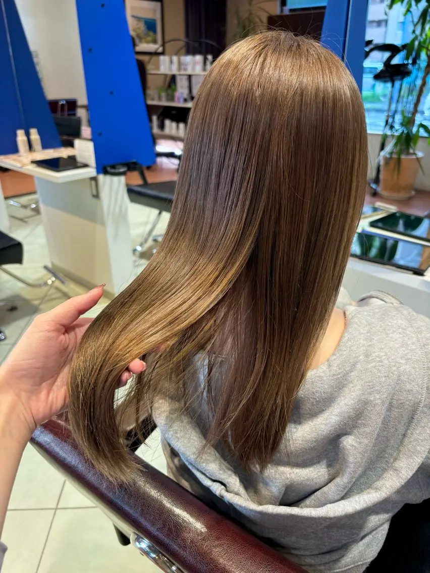 セミロング ヘアカラー 庄司 桜のヘアスタイル