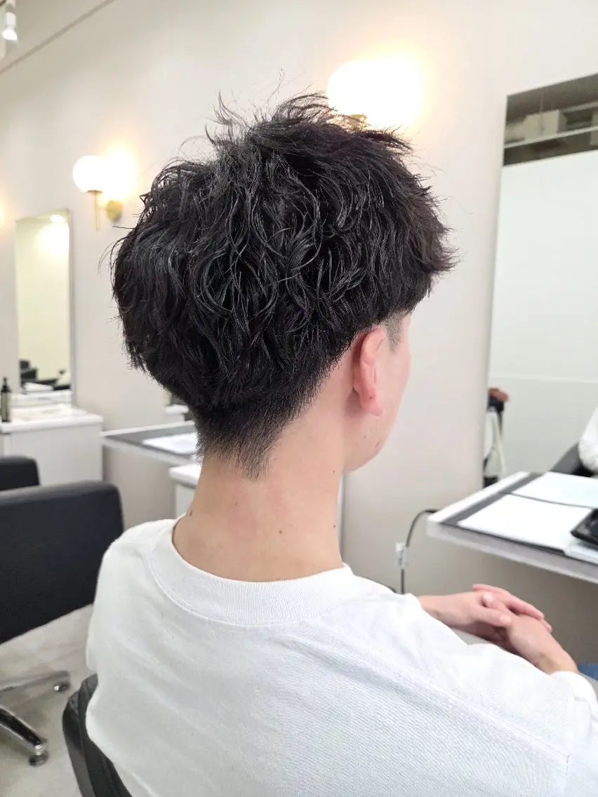 ショート パーマ メンズ メンズパーマ ショートヘア カット パーマ 桐島 令奈のヘアスタイル
