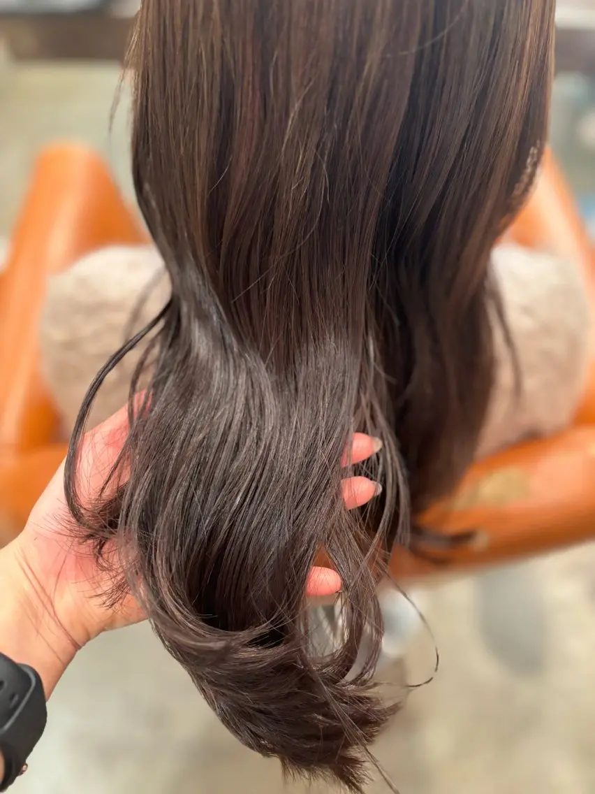 ロング カラー 髪質改善カラー ベージュ🤎YUMEのヘアスタイル