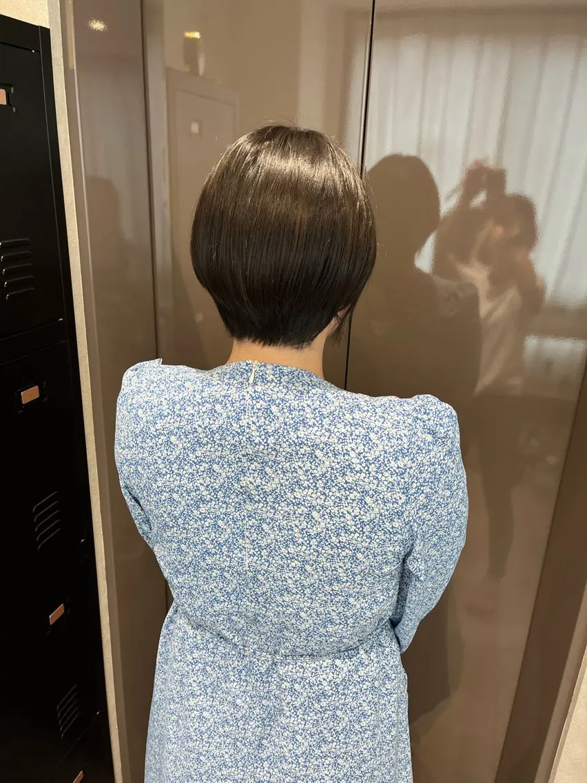 ショート カット QUEなつみ 🕊🫧のヘアスタイル