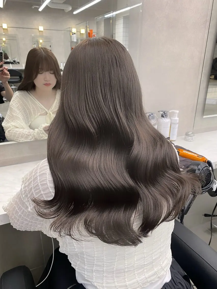 カラー ヘアカラー トリートメント ブリーチ縮毛矯正飛我 韓国ヘア🫧のヘアスタイル