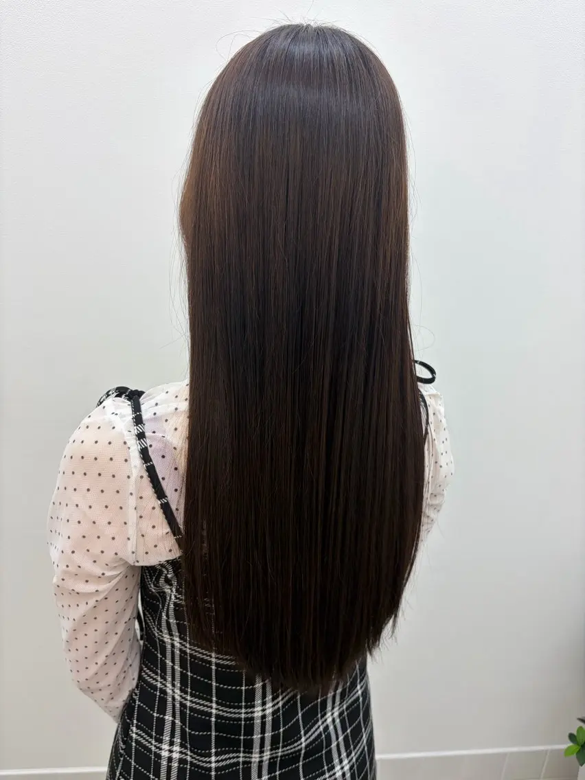 セミロング ヘアカラー 小出 琴未のヘアスタイル