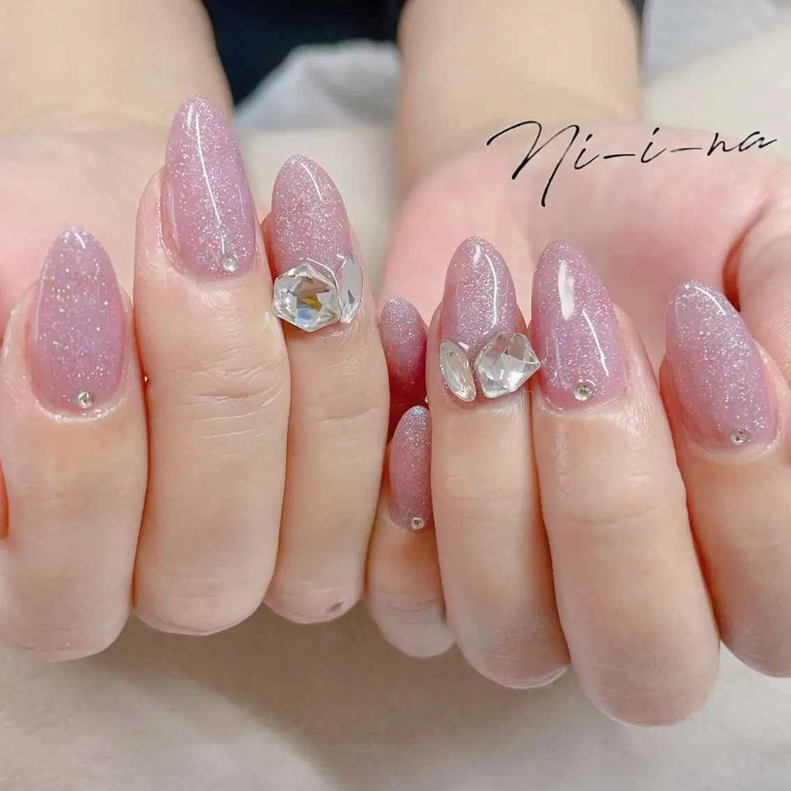 ネイル ワンカラーネイル ストーンネイル nail salon Ni-i-naのネイルデザイン