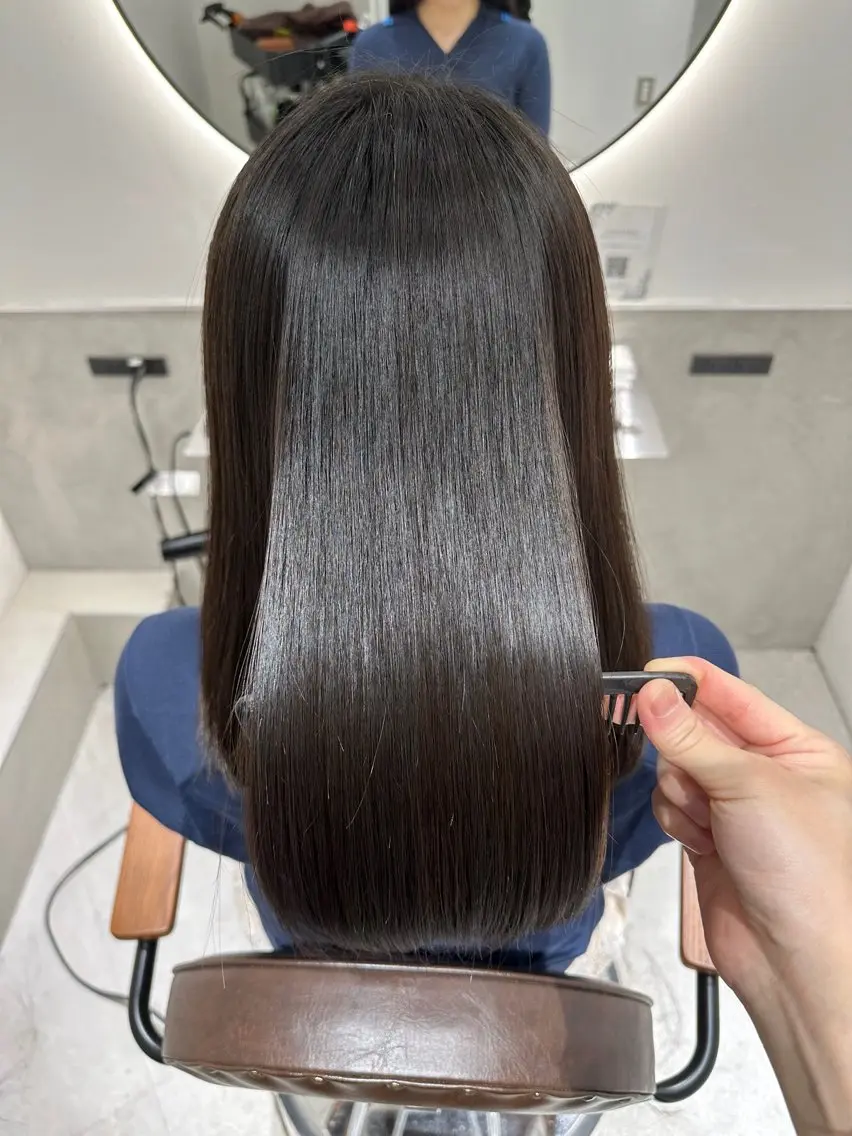 ミディアム カラー 髪質改善 縮毛矯正 トリートメント カット ヘアカラー 縮毛矯正 髪質改善 縮毛矯正/ レイヤー/銀座/本木のヘアスタイル