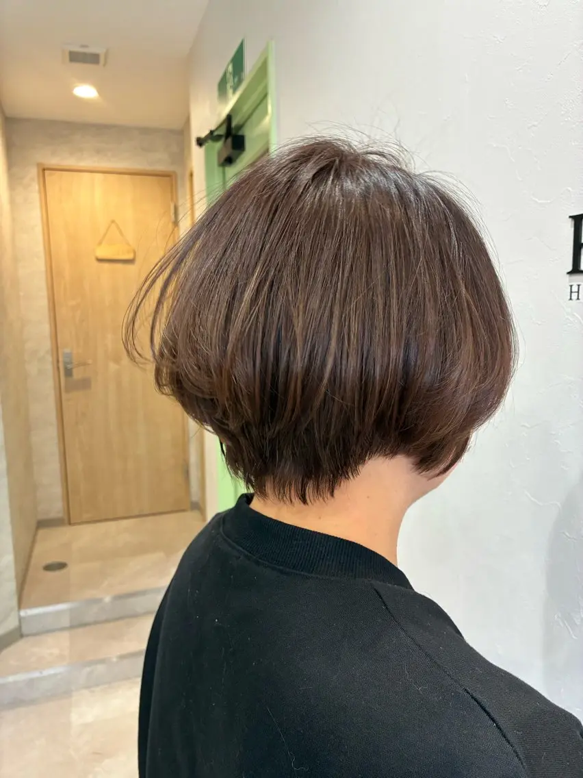ショート 須賀 知穂のヘアスタイル