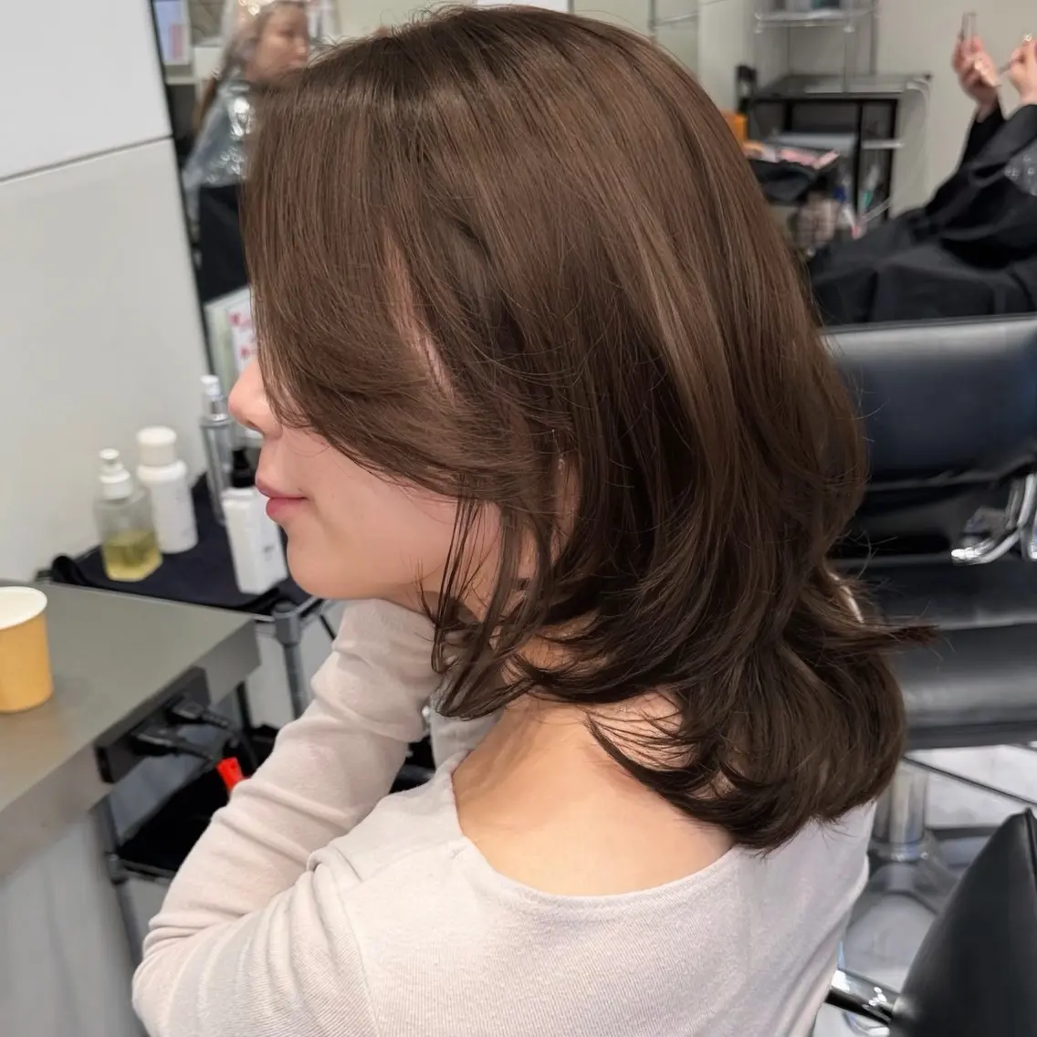 ミディアム カラー ヘアアレンジ ミディアムレイヤー レイヤーカット カット ヘアカラー トリートメント 天神レイヤーカット No.1💖マユカのヘアスタイル