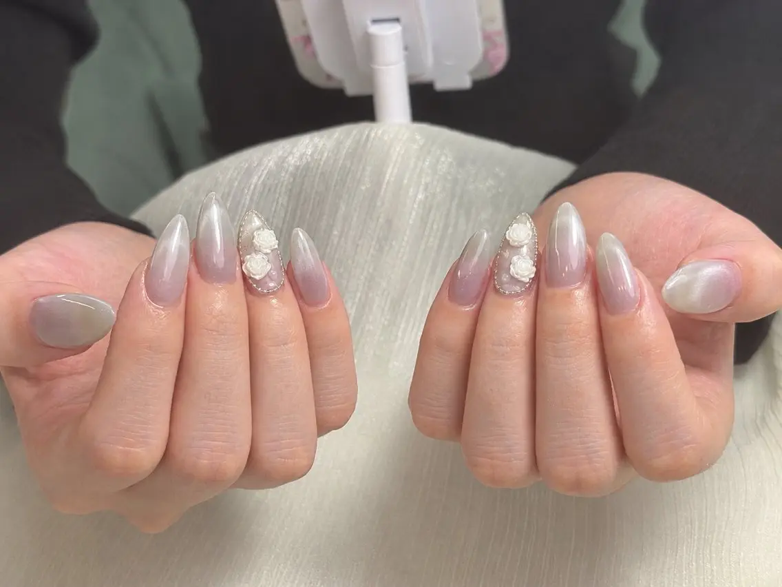 ネイル チークネイル ドット フットネイル フレンチネイル グラデーション NOMI 川越東口ネイルサロンのネイルデザイン