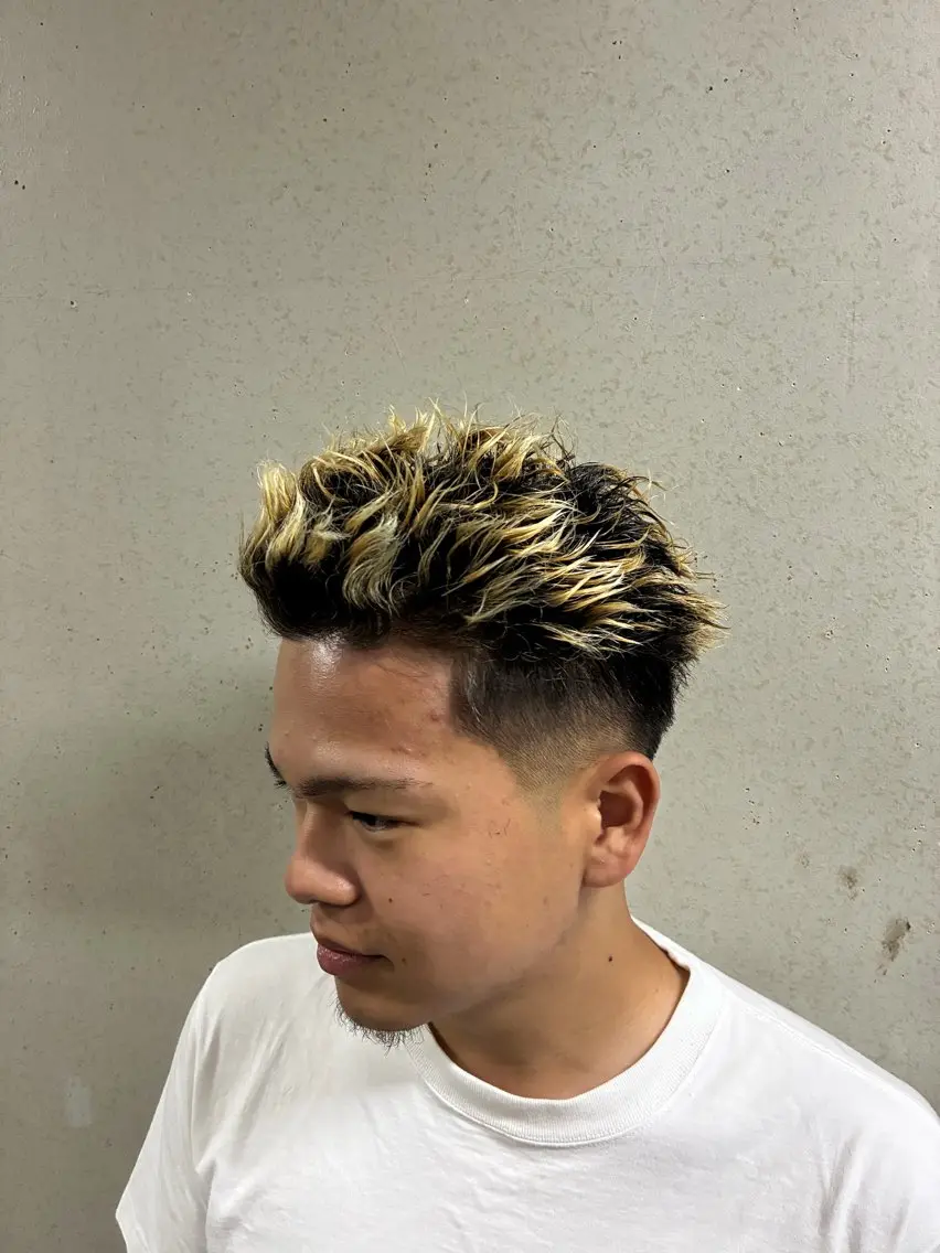 ショート パーマ メンズ 大嶋 優人のヘアスタイル