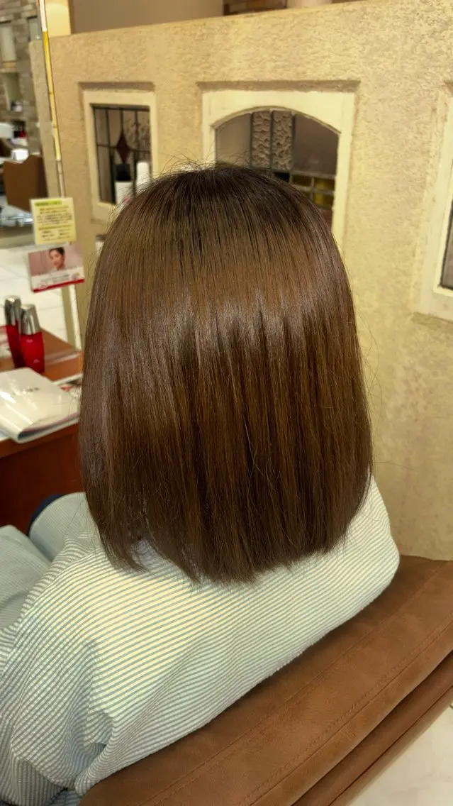 ミディアム カット 艶カラー  髪質改善 🍓苺奈のヘアスタイル