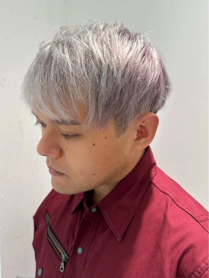 カラー 梅林 亜衣のヘアスタイル