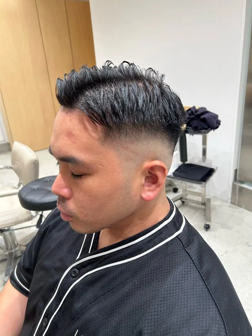メンズ フェードカット メンズパーマ カット トリートメント 🐲ツイスパ🐲 フェード/龍のヘアスタイル