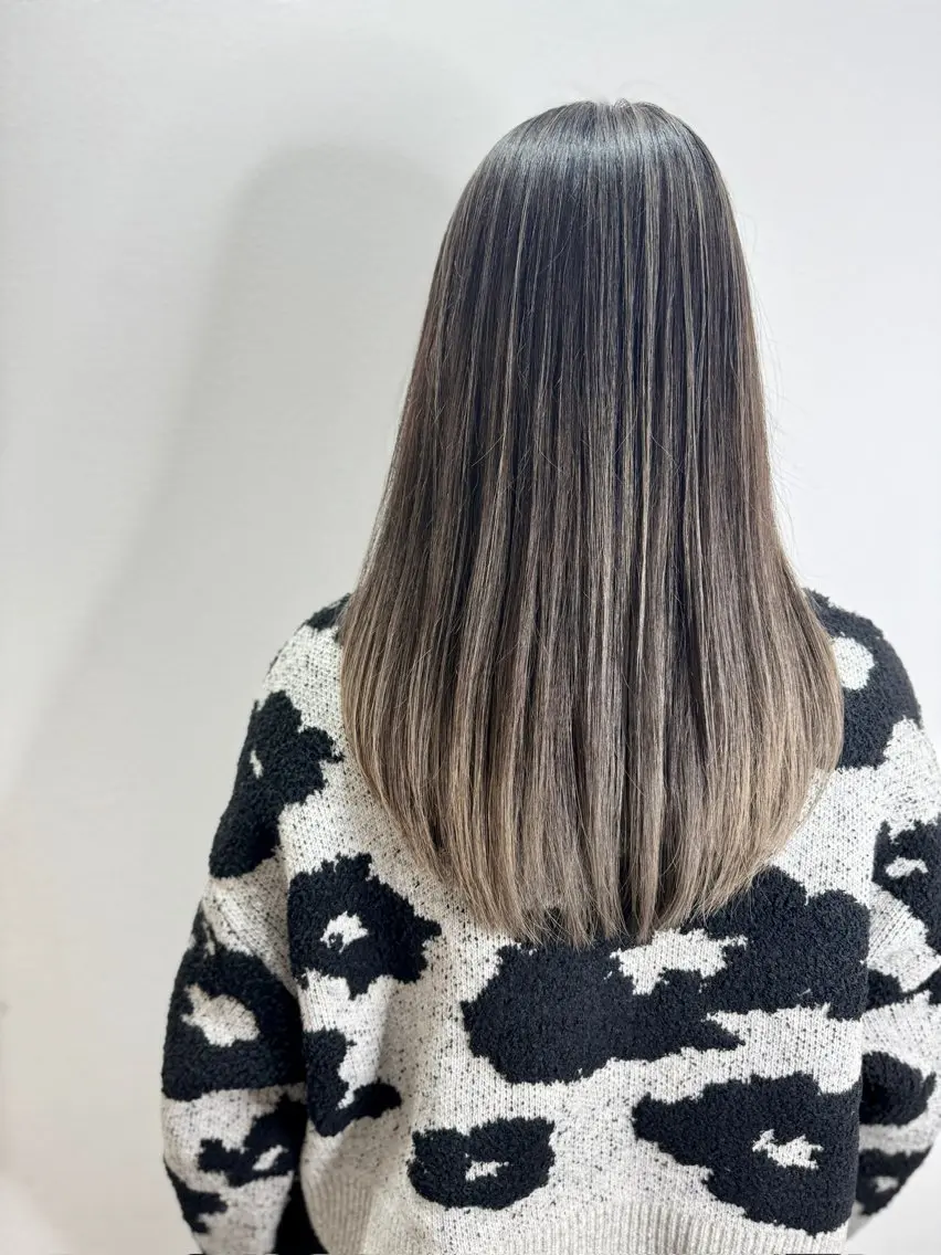 ロング カラー バレイヤージュ ブリーチ ケアブリーチ 透明感カラー グレージュ 髪質改善✨艶カラー MASAYAのヘアスタイル