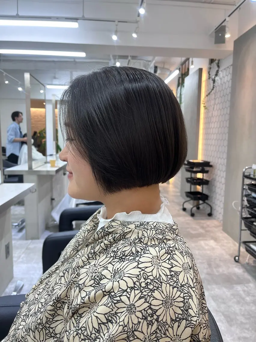 ショート Ｖｉｏｔ  銀座 樋口 桃佳のヘアスタイル