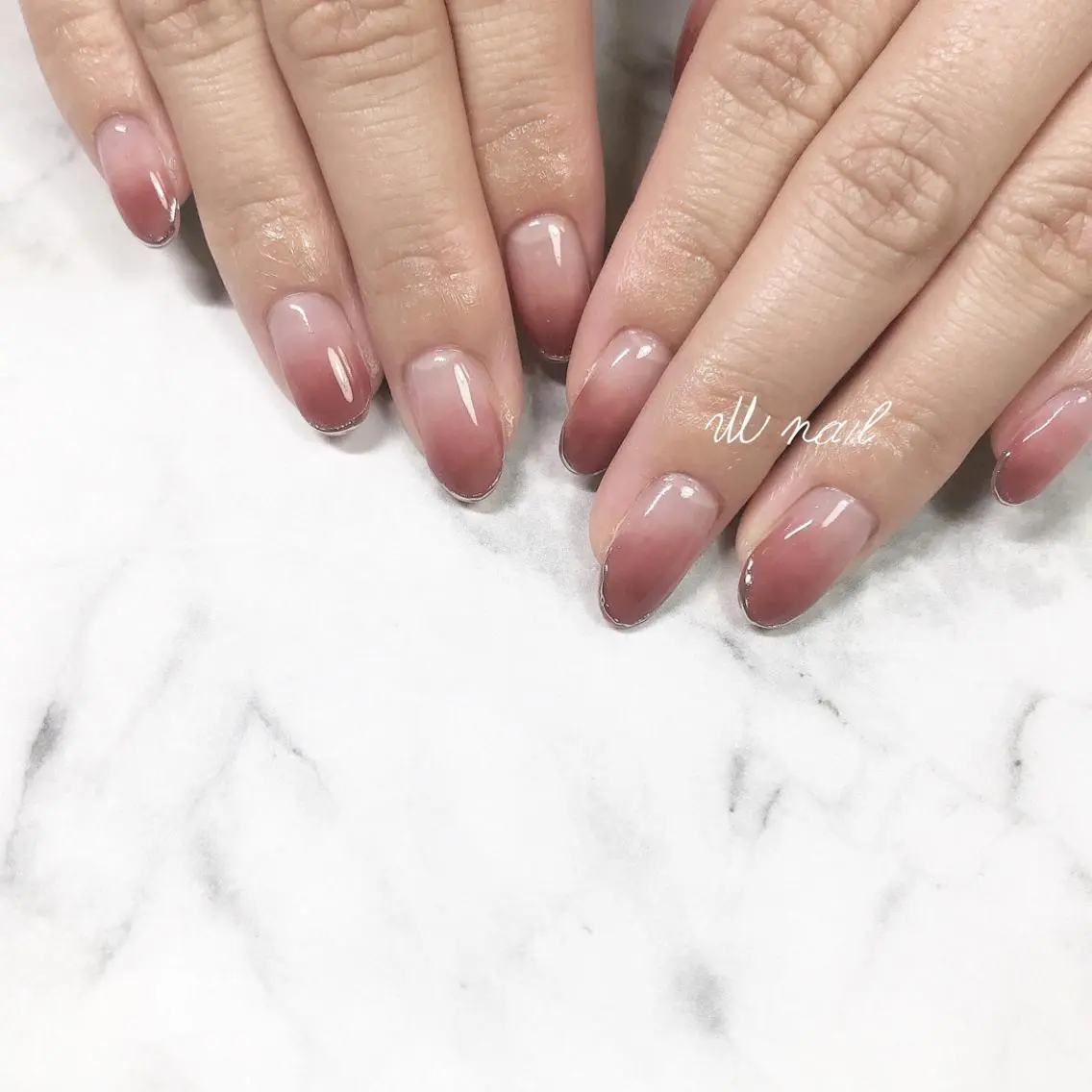 ネイル グラデーション ミラーネイル ハンドネイル M nailのネイルデザイン