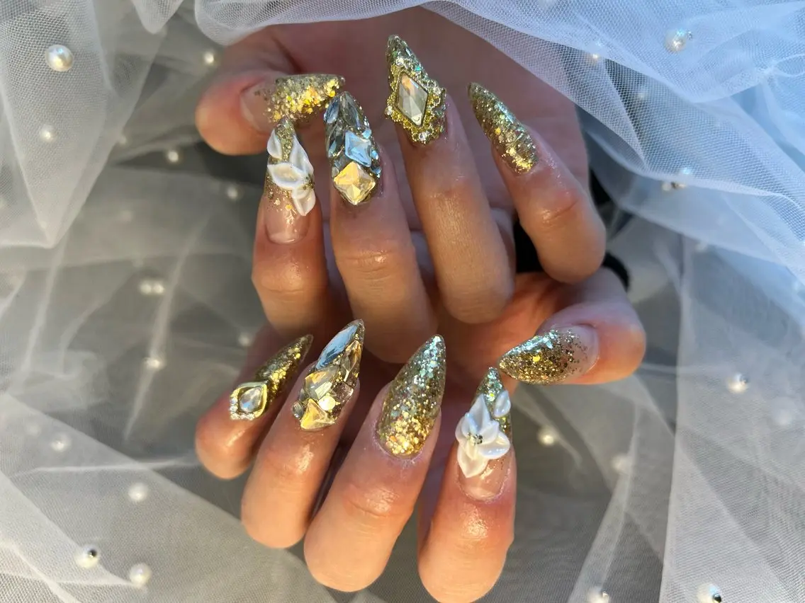 ネイル ハンドネイル フットネイル ✴︎ Delightのネイルデザイン