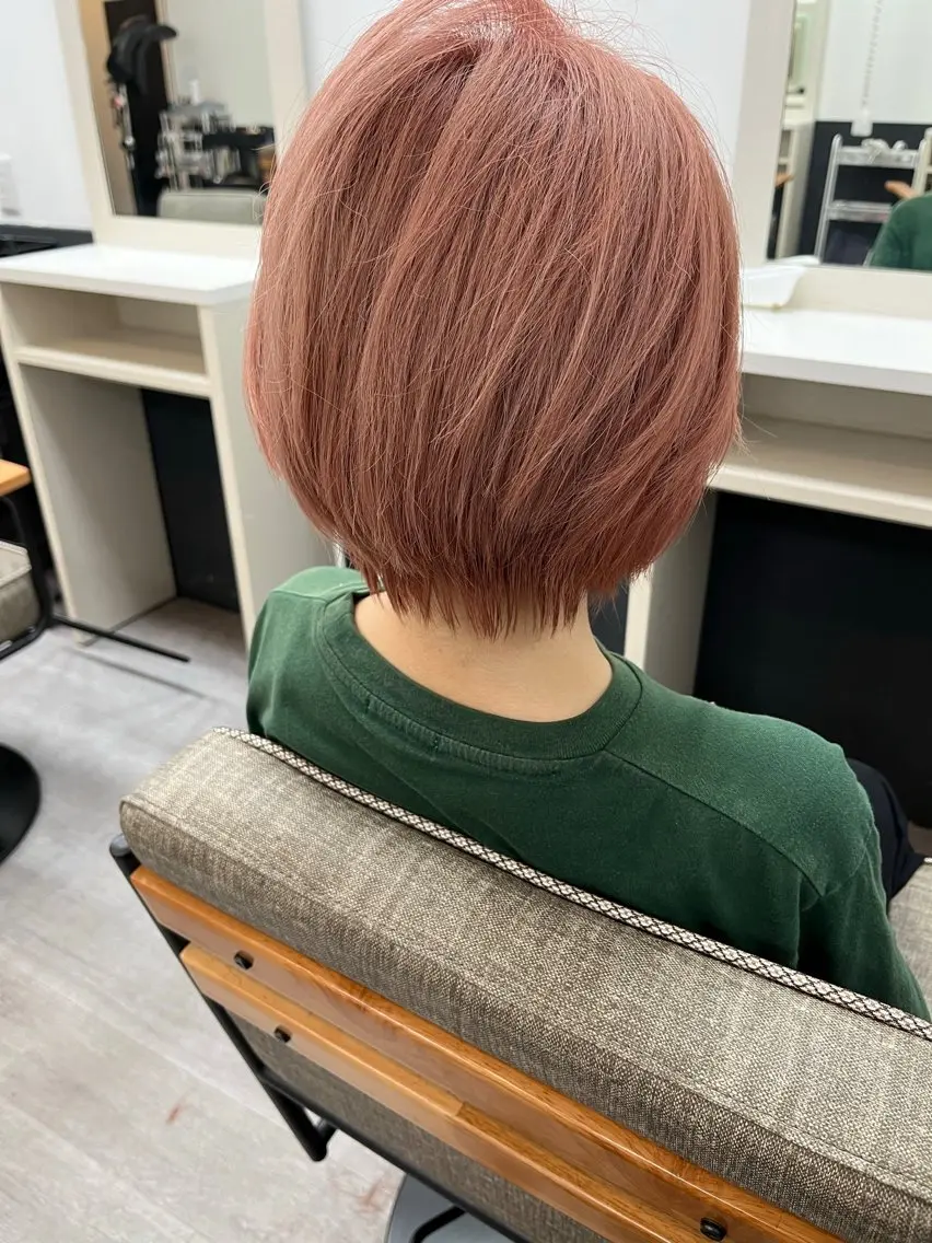 ショート カラー ショートボブ ベージュカラー ピンクカラー ピンクベージュ ボブ 縮毛矯正メンズパーマ 髪質改善特化のヘアスタイル