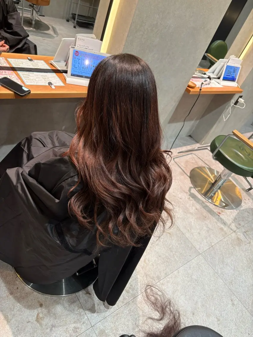 【手触り、ツヤ感を重視したい方必見】カット✂️＋髪質改善カラー✨＋ベースTr🍀の写真