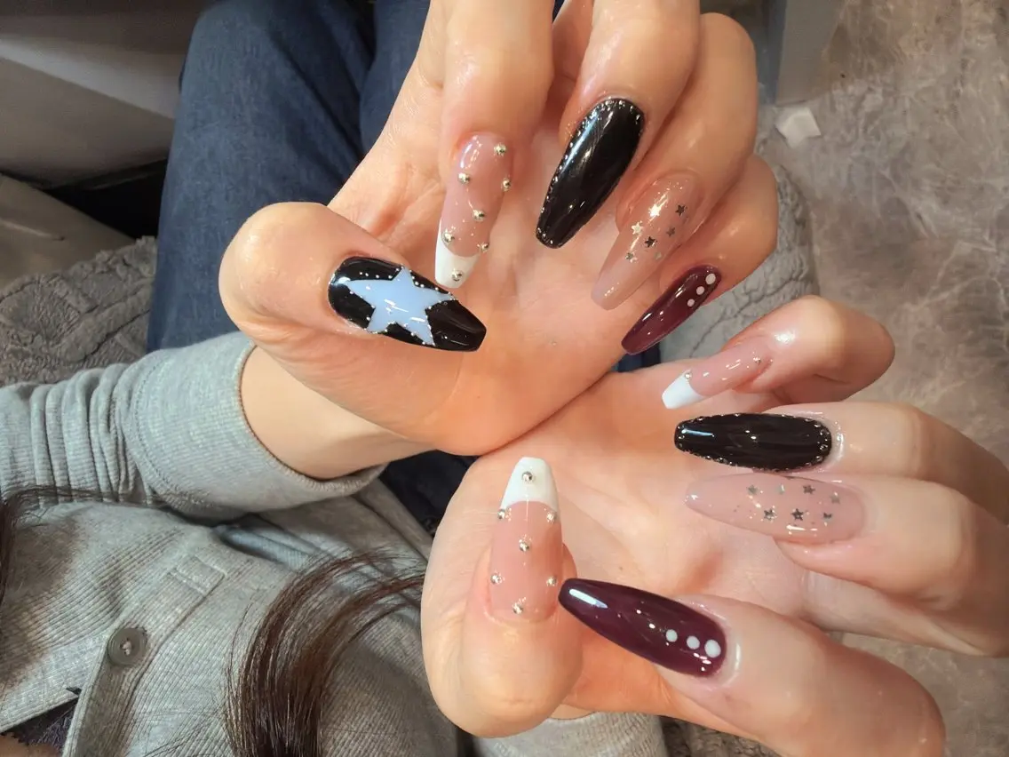 ネイル ボルドー ドット 長さ出し ロングネイル 持ち込み ハンドネイル ハンドケア Min nail サロン渋谷のネイルデザイン