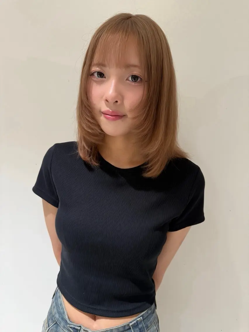 ミディアム カラー ブリーチ 透明感カラー/ボブ 高野菜瑠のヘアスタイル