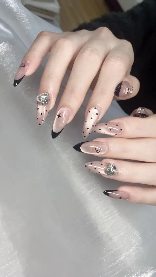 ネイル Rei _Nail 新宿のネイルデザイン