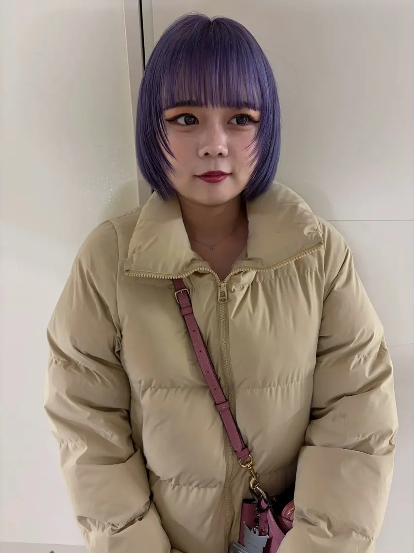ショート カラー ボブレイヤー ハイトーンカラー シルバー ボブ 顔周りカット カット ヘアカラー トリートメント 千葉パーマ/レイヤー kusa‪🌱‬のヘアスタイル