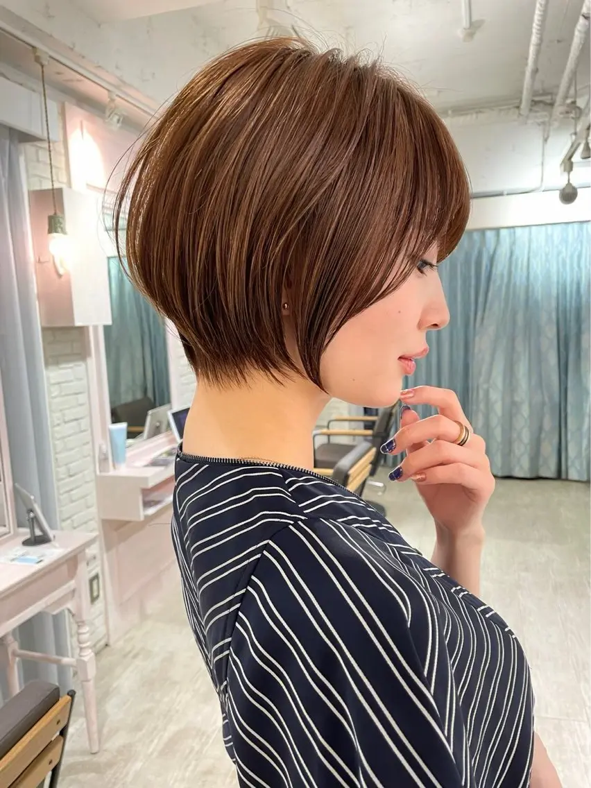 ショート くびれヘア 顔周りカット ハッシュカット 髪質改善 韓国風ヘア カット ヘアカラー トリートメント 博多ベージュ 🐻松井傑のヘアスタイル