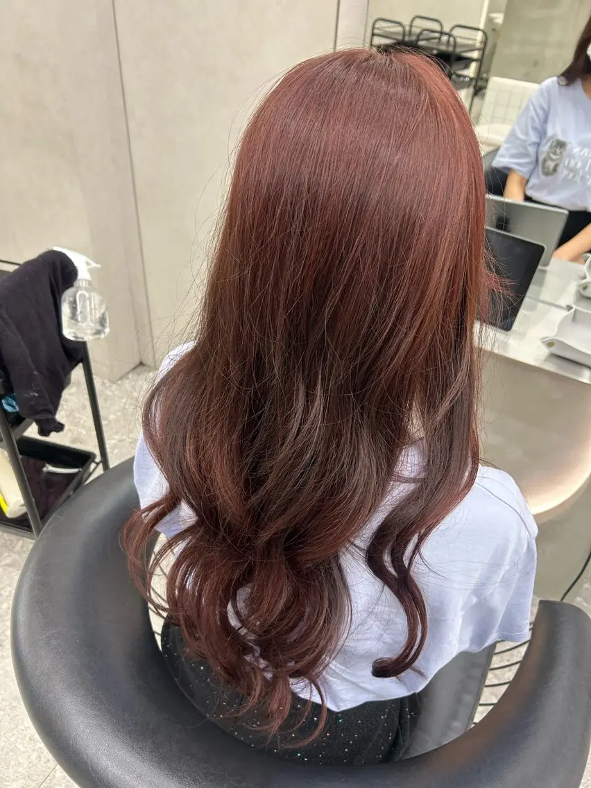カラー あ い か 🎀 レイヤーカットのヘアスタイル