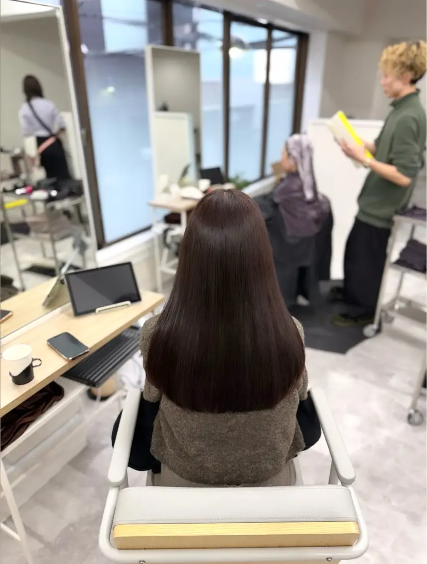 ロング ピンクブラウン 水尻 佑奈のヘアスタイル