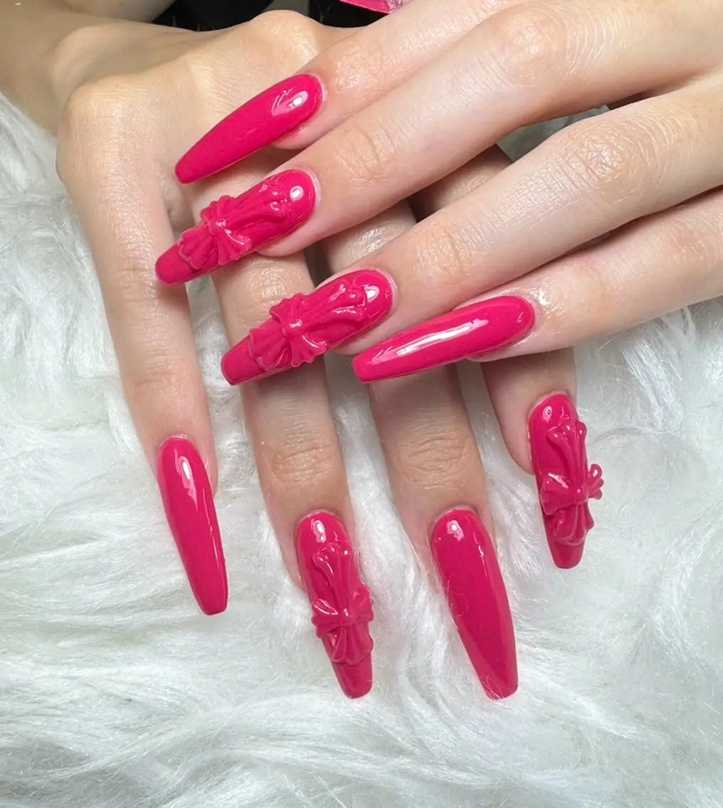 ネイル チークネイル 長さ出し フットネイル ジェルネイル 卒業式 𝓐𝓷𝓻𝓲 XiinhNailのネイルデザイン
