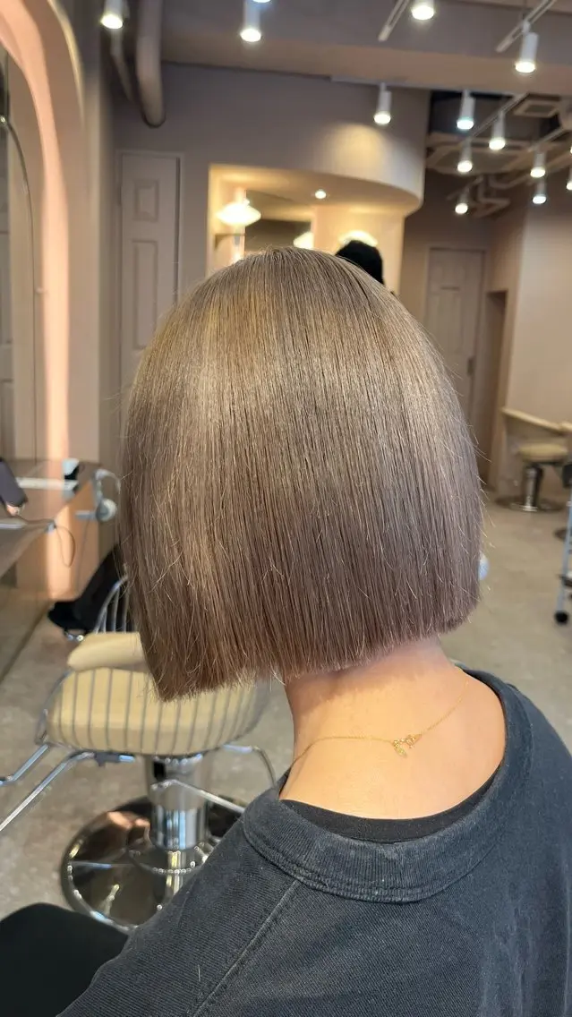 ショート カラー カット ヘアカラー トリートメント 💚 AKI 💚のヘアスタイル