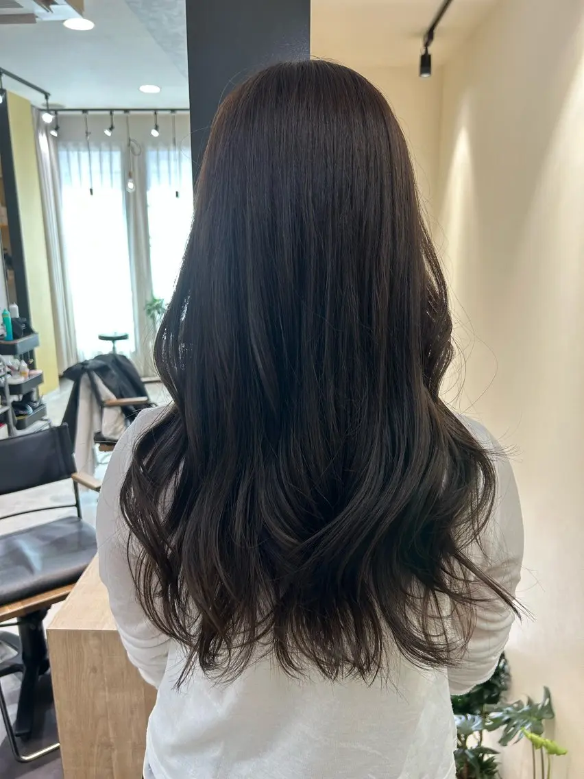 ロング カラー ブラウンカラー ナチュラルブラウン カット ヘアカラー トリートメント hubhair レイヤー/透明感のヘアスタイル