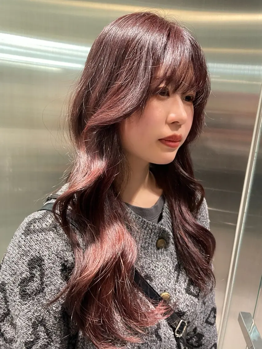 ロング カラー レッドカラー ヘアカラー 尾崎 美晴の眉毛・アイブロウイメージ
