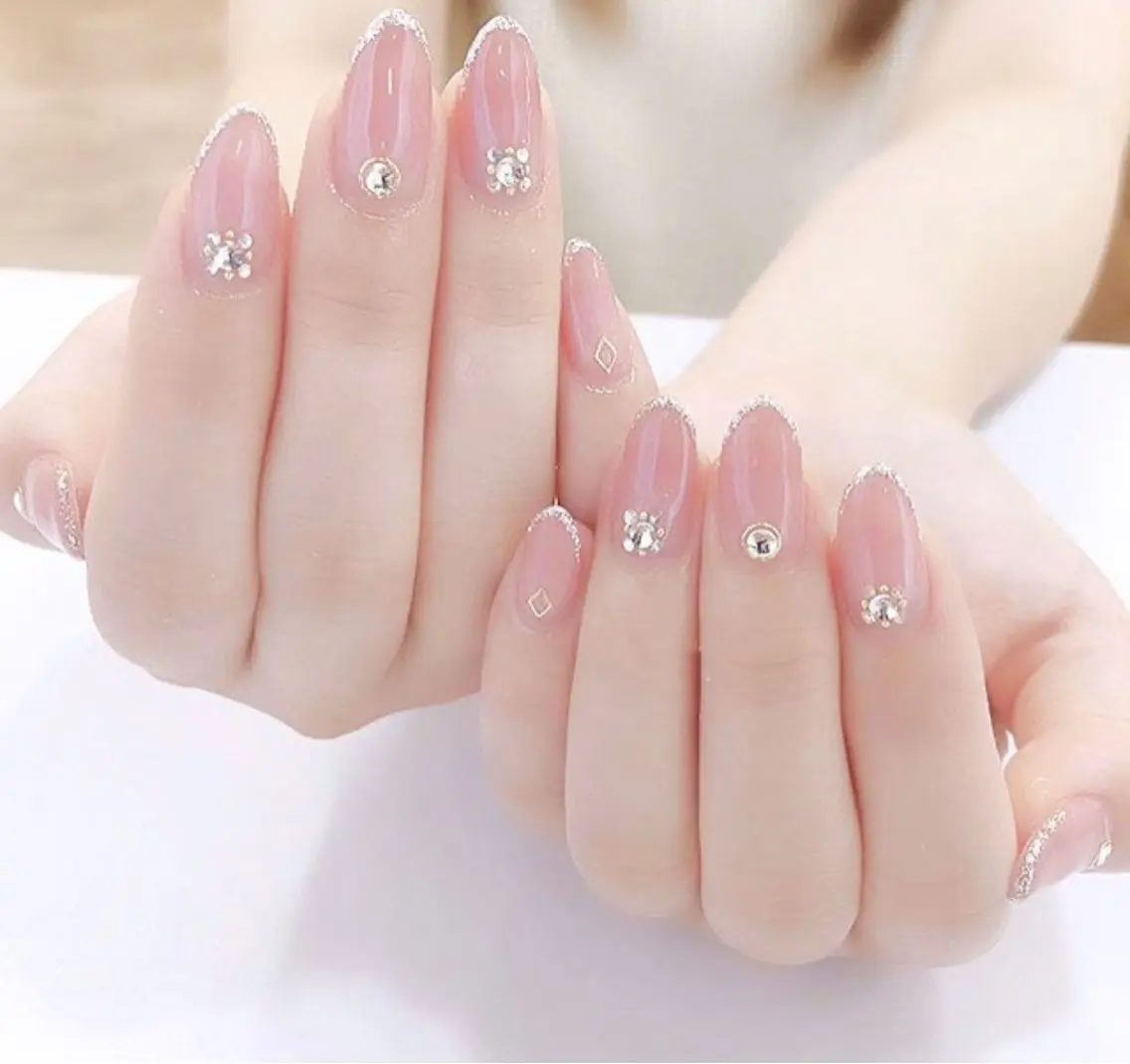 ネイル Glow Nail スカルプ専門店のネイルデザイン