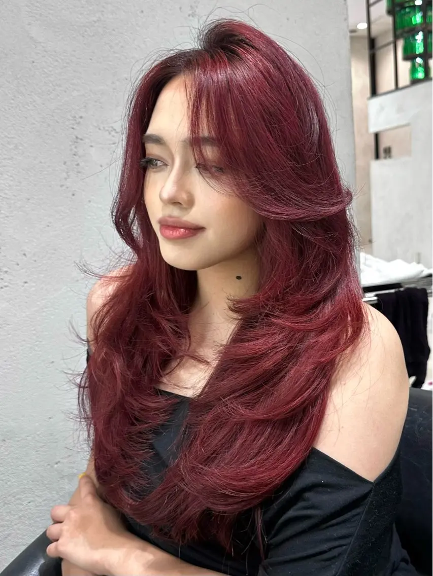 ロング カラー 岩田 紗奈のヘアスタイル