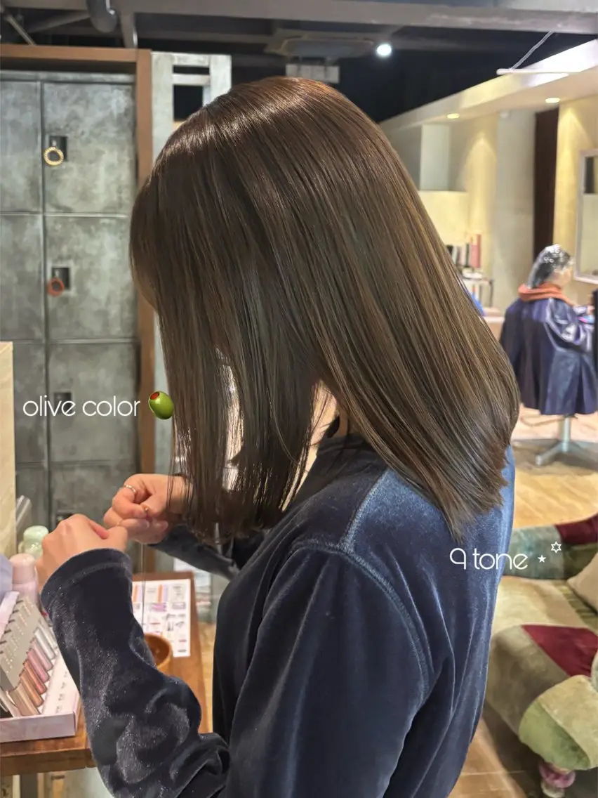 カラー ベージュカラー 透明感カラー オリーブベージュ オリーブカラー ヘアカラー 村上陽菜乃/レイヤ ー/透明感カラーのヘアスタイル