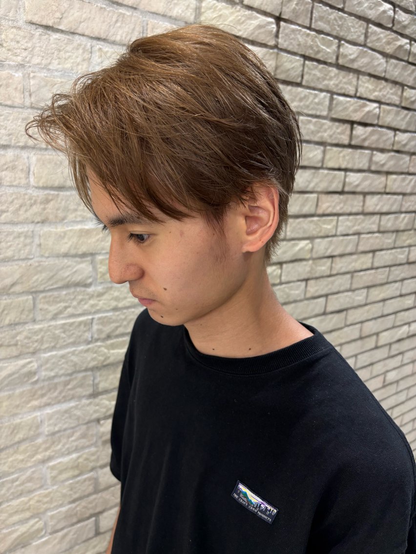 ミディアム カラー メンズ 【メンズ特化】セン ターパート/保坂太一のヘアスタイル