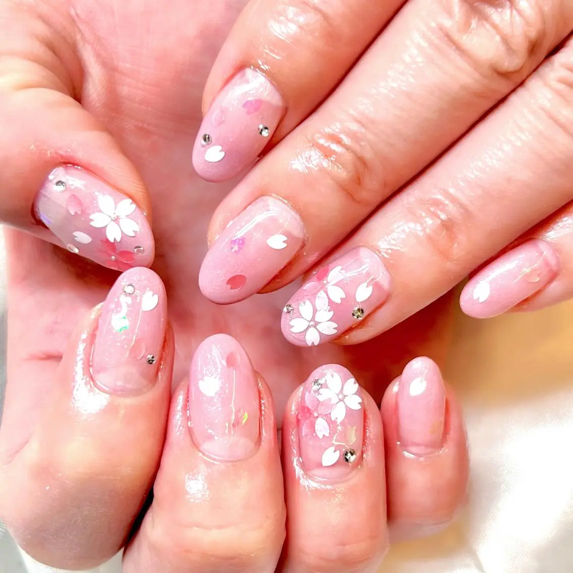 ネイル ハンドネイル clover nailのネイルデザイン