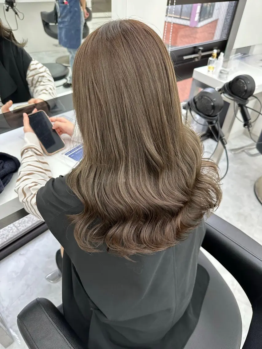 ロング カラー カット ヘアカラー 透明感・トレンドヘア 🫧齋藤拓未🫧のヘアスタイル