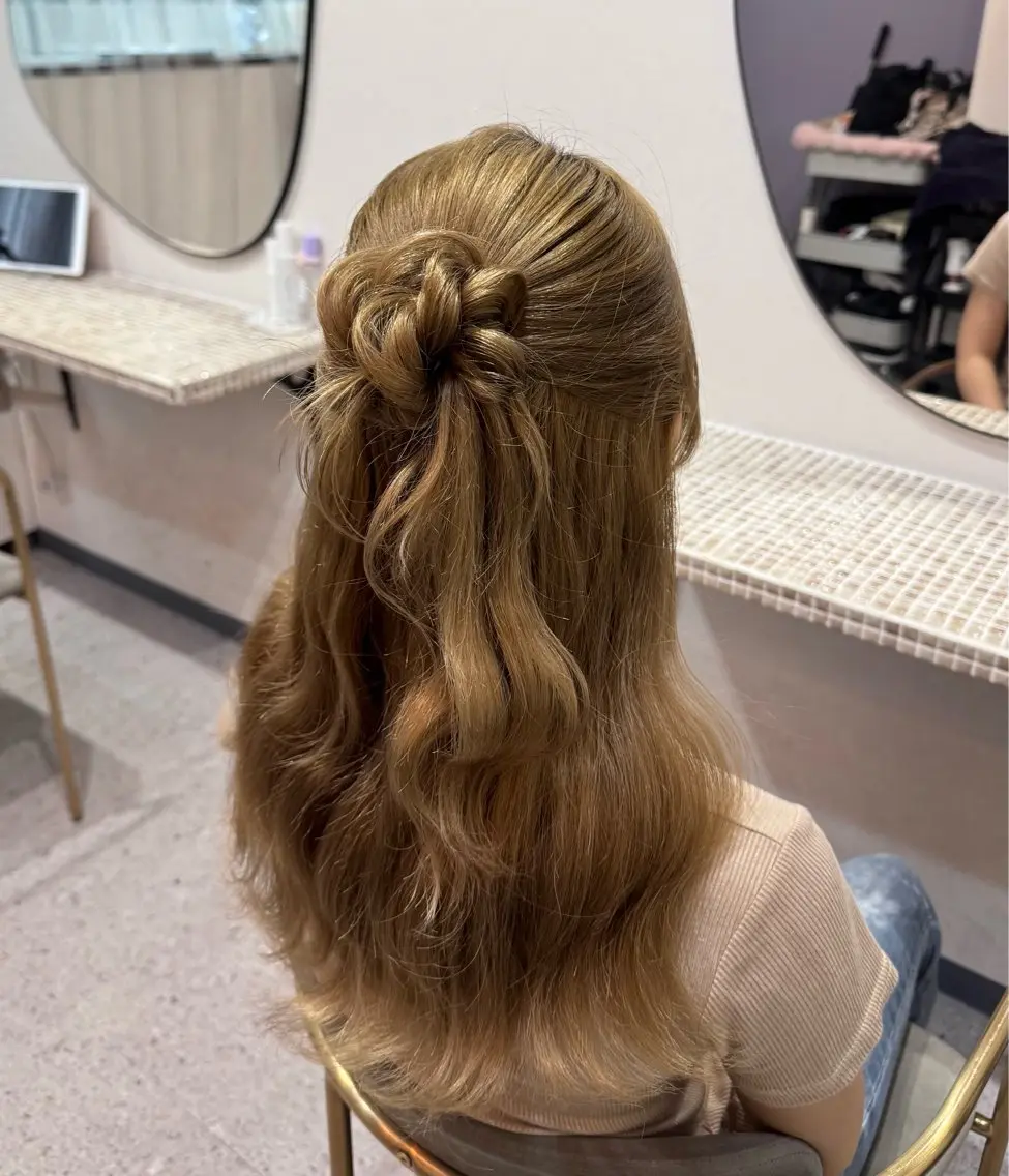 ヘアアレンジ ヘアセット Mila Chisaのヘアスタイル