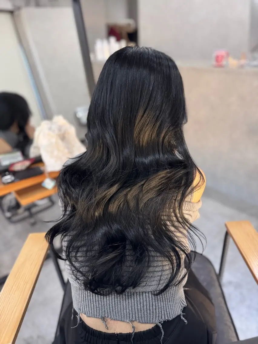 就活応援📣「黒染めじゃない黒」✨1カラー+1stepトリートメント✨の写真