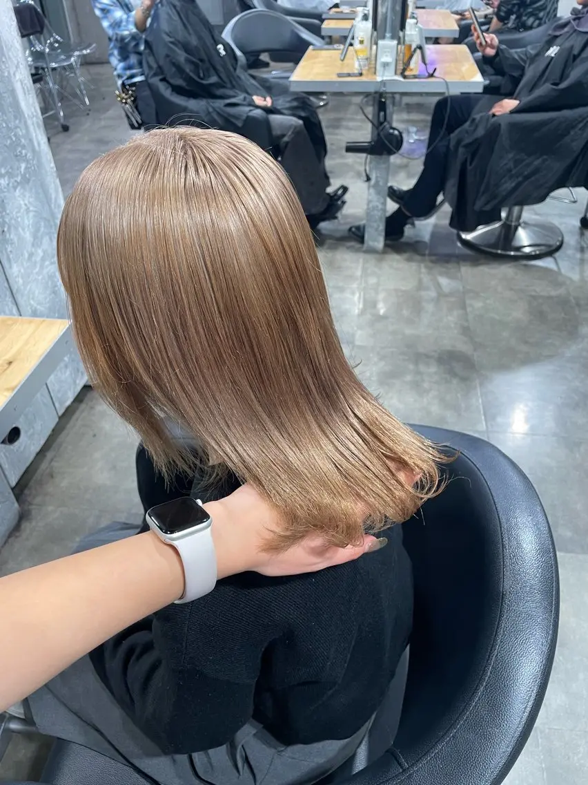 ミディアム カラー ヘアカラー ハイトーン 横浜💞ミオのヘアスタイル